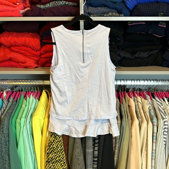 Talbots lavender sleeveless scoop neck mix media layered top size XS - Picture 3 of 3